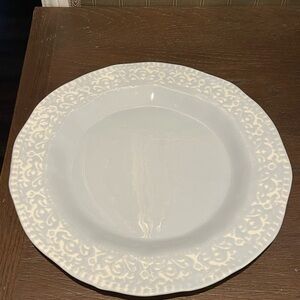 Anthropologie Bizziarri Hand Made in Italy White & Light Blue Dinner Plate